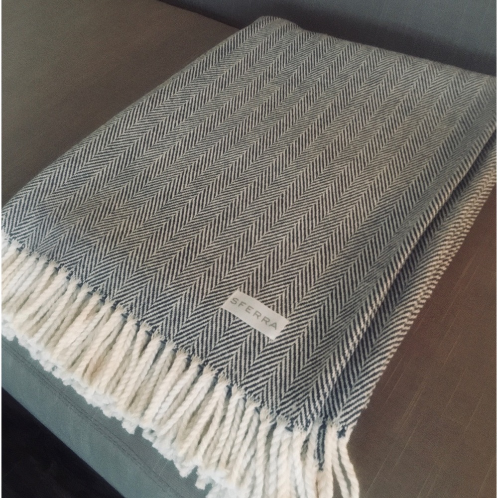 SFERRA THROW